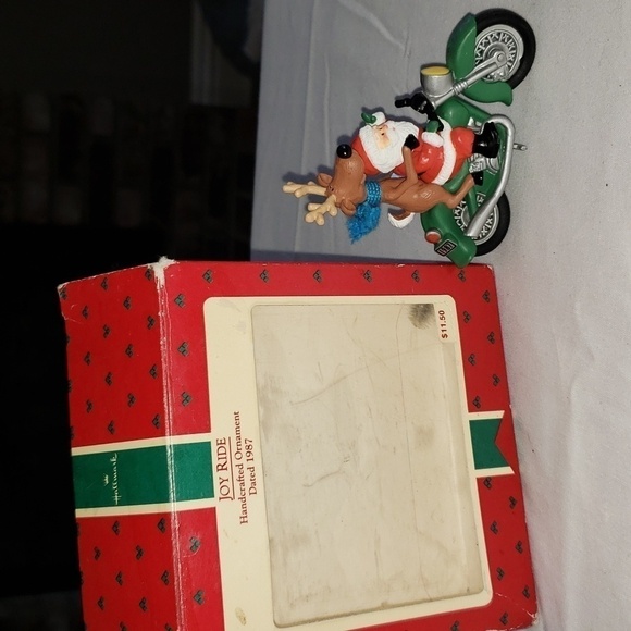 Vintage Hallmark  1987 Santa riding a motorcycle with reindeer - Picture 3 of 7